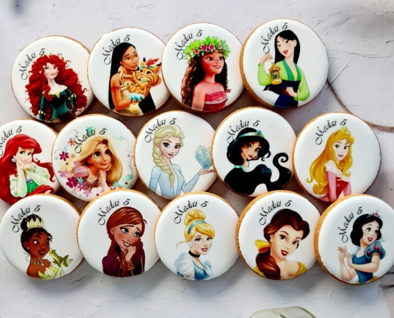 Dekoruoti meduoliniai sausainiai "Princesės"